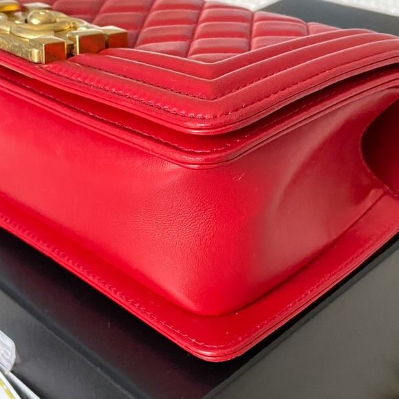 Chanel 15A LIKE NEW Red Lambskin Small Boy Bag GHW - Picture 12 of 14